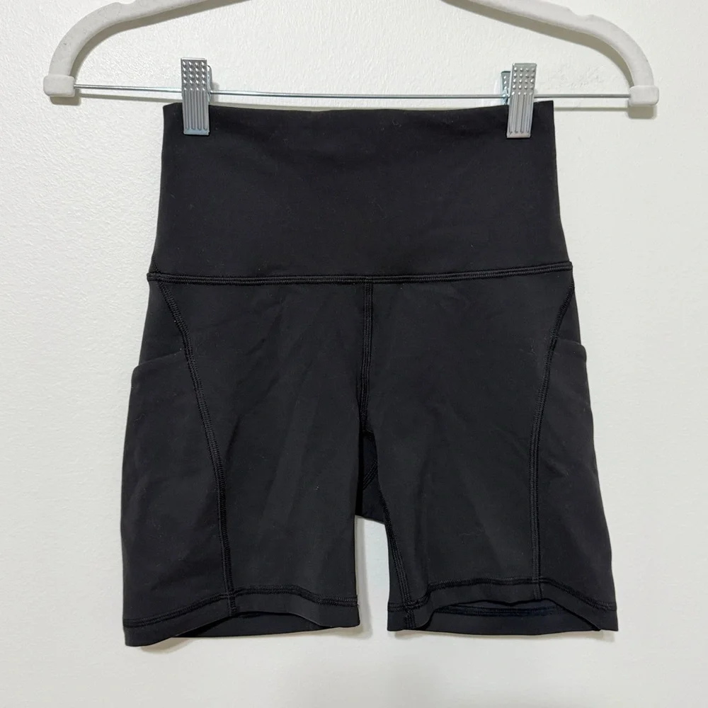 NEW Lululemon Wunder Train High-Rise Short Size 4 Black NWOT